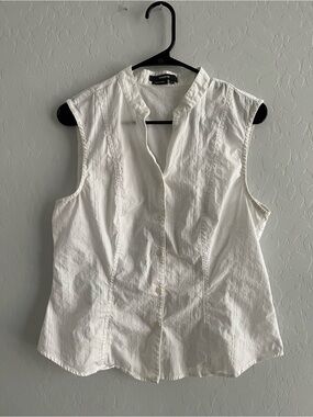 Maxime Size L Sleeveless Button-Front Band Collar Top